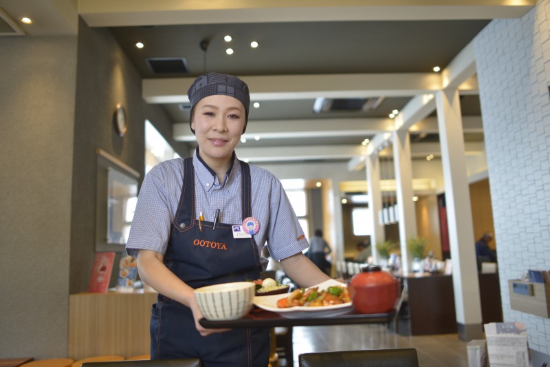 鳥取県西伯郡日吉津村にあるホールスタッフ・フロアスタッフ【外食】求人