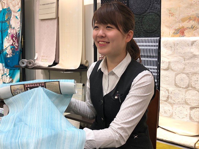 鳥取県西伯郡日吉津村にある販売スタッフ・売場担当【アパレル他】求人