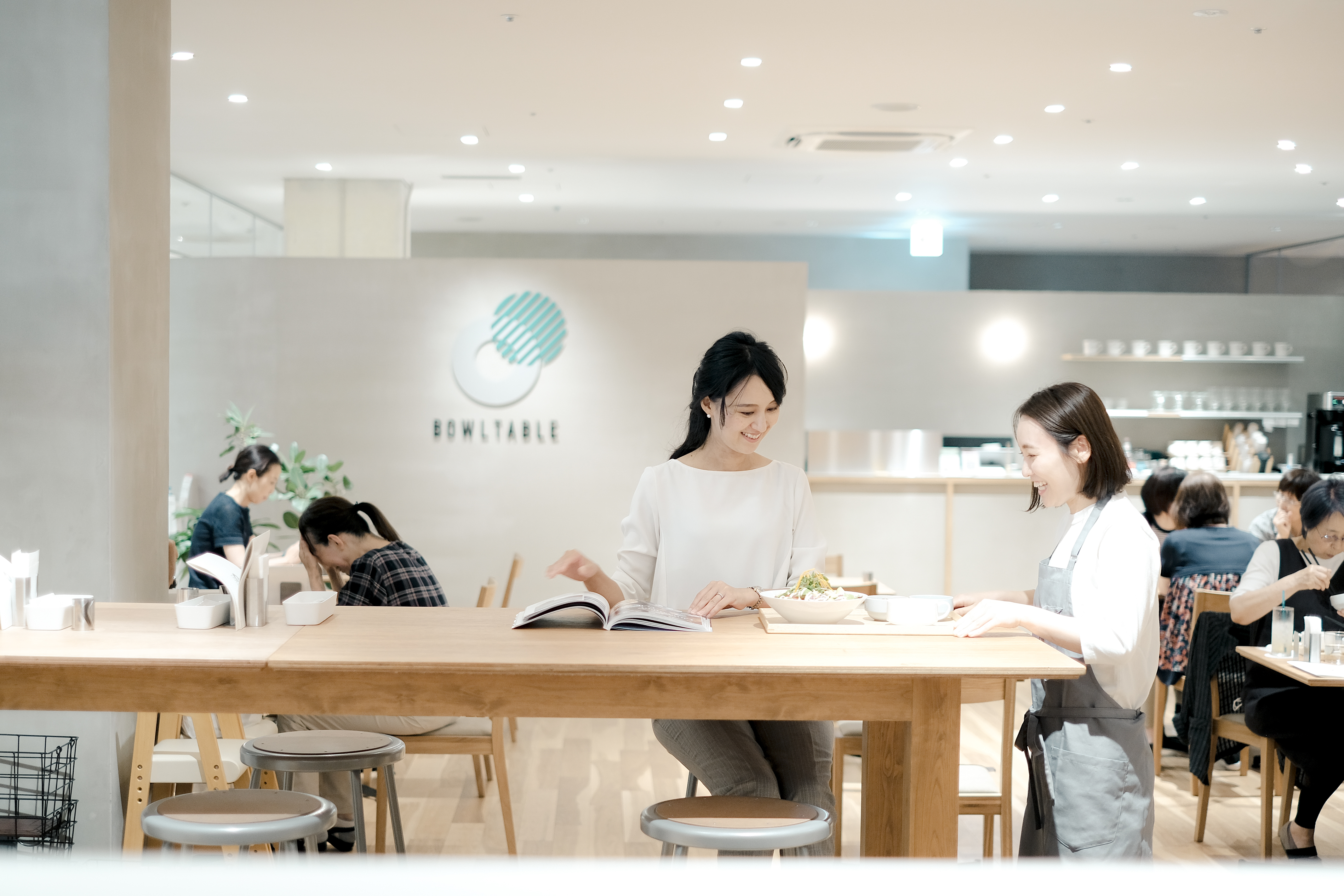 鳥取県鳥取市にあるホールスタッフ・フロアスタッフ【外食】求人