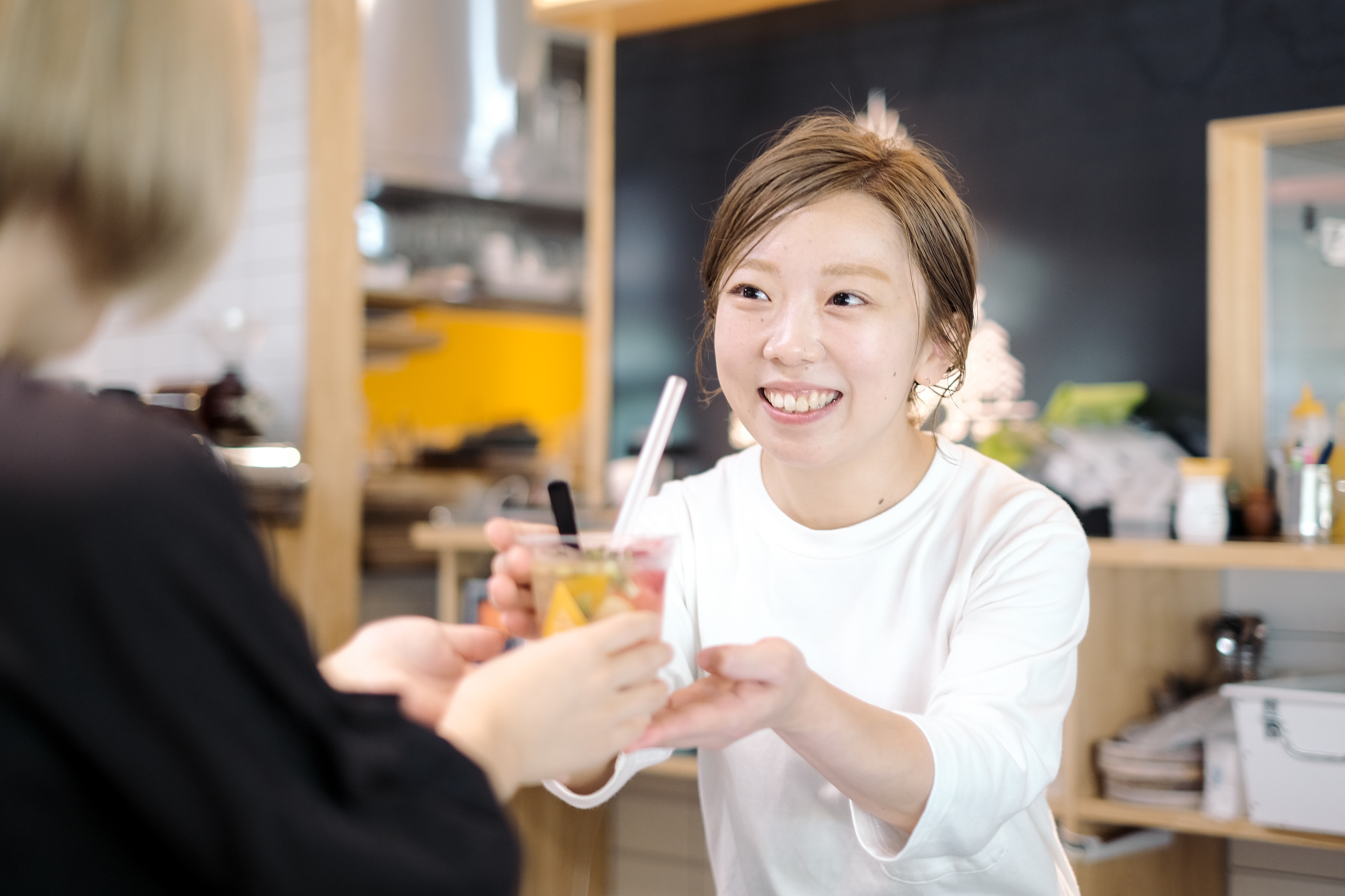 鳥取県八頭郡八頭町にあるホールスタッフ・フロアスタッフ【外食】求人